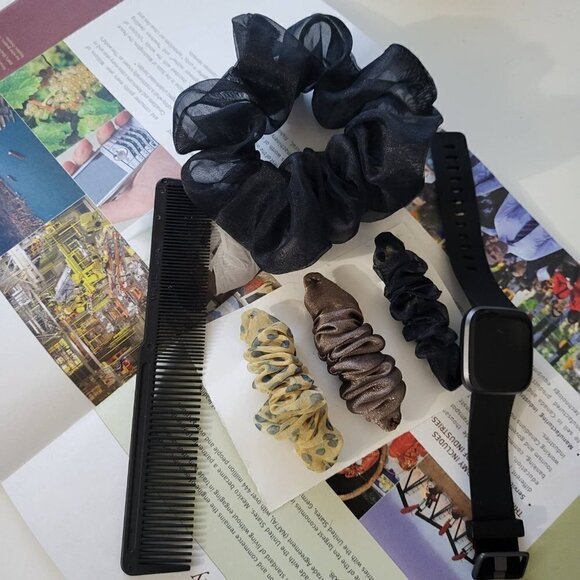 Colorful Organza scrunchies with matching Hairclips, scrunchies and hairclip - Picture 2 of 10